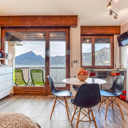Stunning In Castelletto Di Brenz, With Wifi *