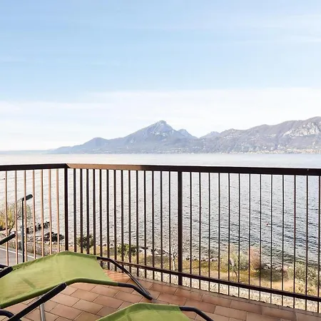 Lägenhet Cozy In Castelletto Di Brenz *