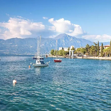 Lägenhet Cozy In Castelletto Di Brenz Pai